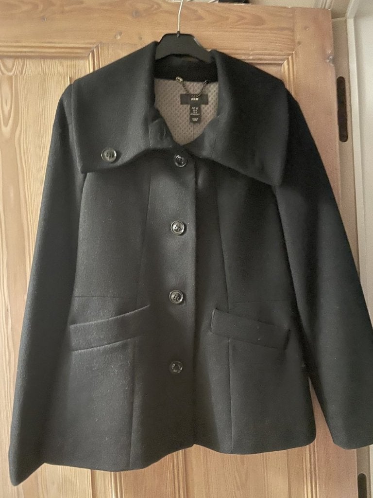 Manteau noir à boutons taille 40, Enlèvement ou Envoi, Comme neuf, Noir, Taille 38/40 (M)