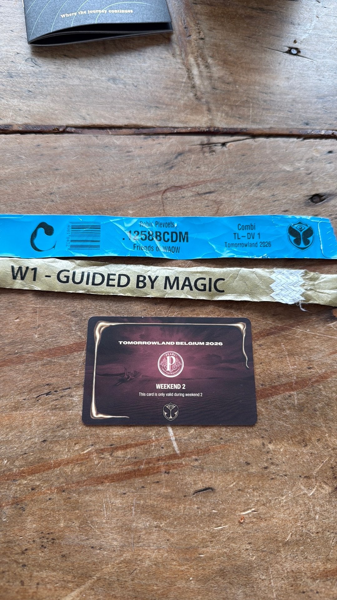 Tomorrowland 2026 - bandjes + spending card, Ophalen of Verzenden, Zo goed als nieuw