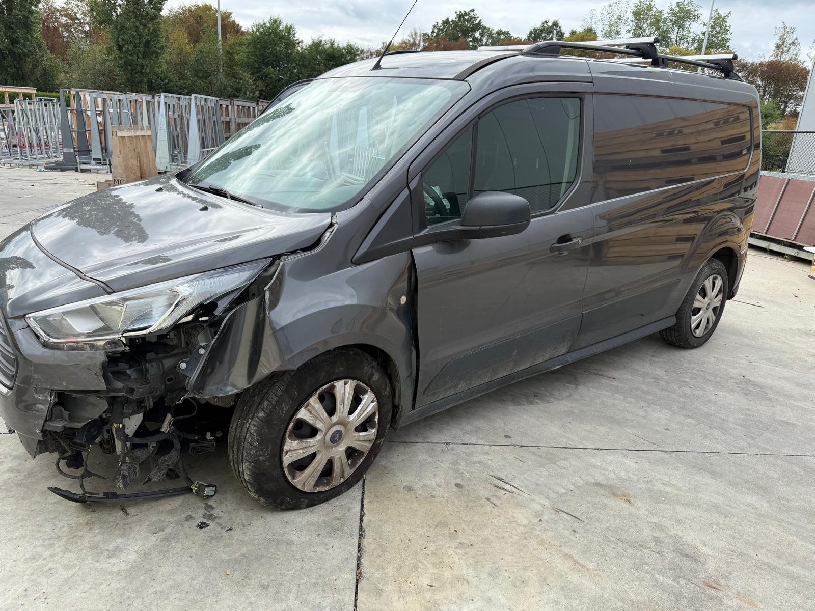 Ford transit connect bj2019 1000cc benzine accident, Achat, Particulier, Ford, Essence
