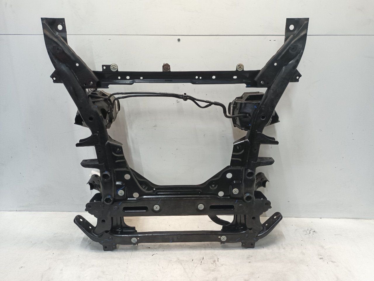 Subframe voor BMW X5, Onderdelen@venauto.nl, Van der Ven Autorecycling B.V., Gebruikt, Ettenseweg 76, 4706 PB Roosendaal, The Netherlands