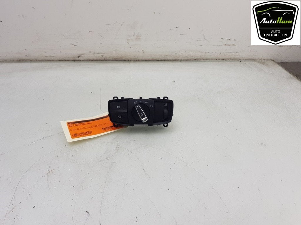 LICHTSCHAKELAAR BMW 1 serie (F20) (01-2010/06-2019), Gebruikt, BMW