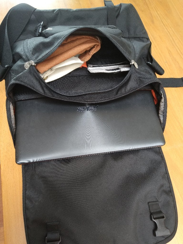 laptoptas vaude schouder/heuptas: €40, Informatique & Logiciels, Neuf, Noir, Autres marques, Enlèvement