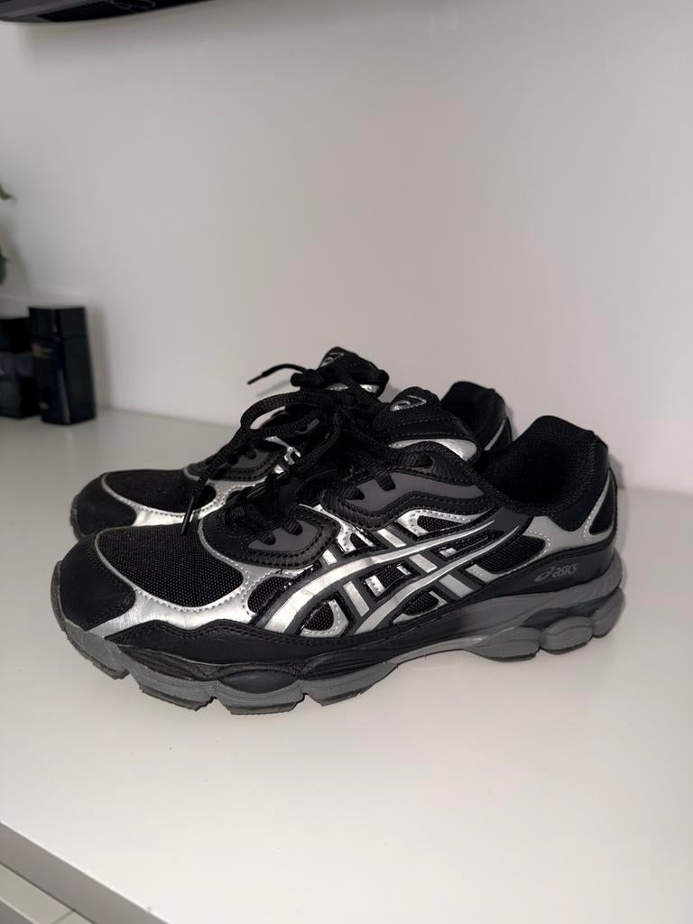 Asics Gel New York, Enlèvement ou Envoi, Comme neuf, Baskets, Noir