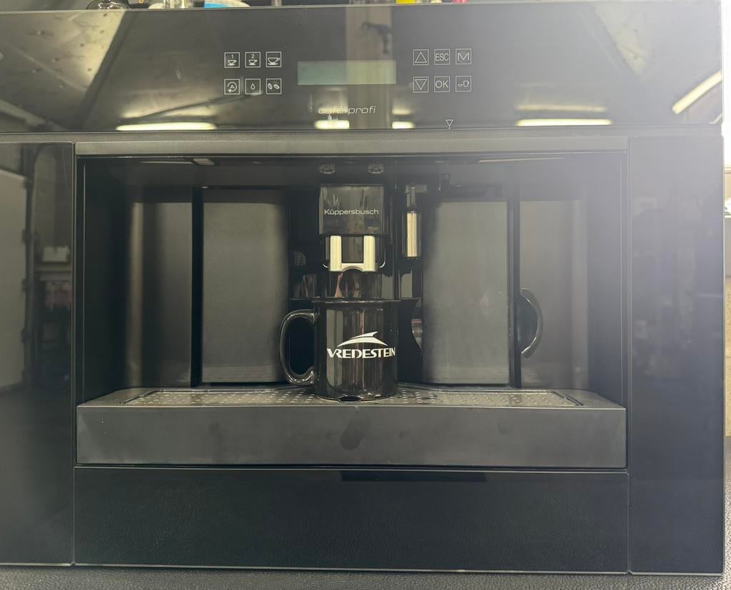 kuppersbusch koffiemachine, Elektronische apparatuur, Koffiezetapparaten, Ophalen, Zo goed als nieuw, Koffiemachine