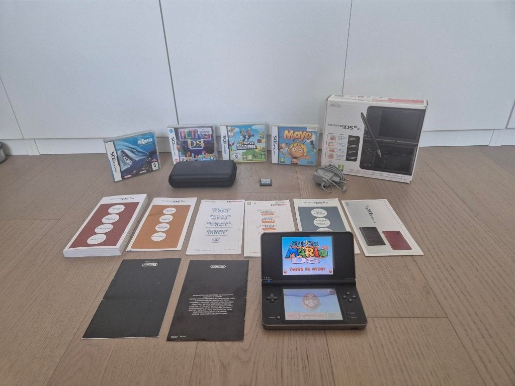 Nitendo DSi XL inclusief originele doos 2010, Dsi XL, Enlèvement ou Envoi, Utilisé, Avec jeux