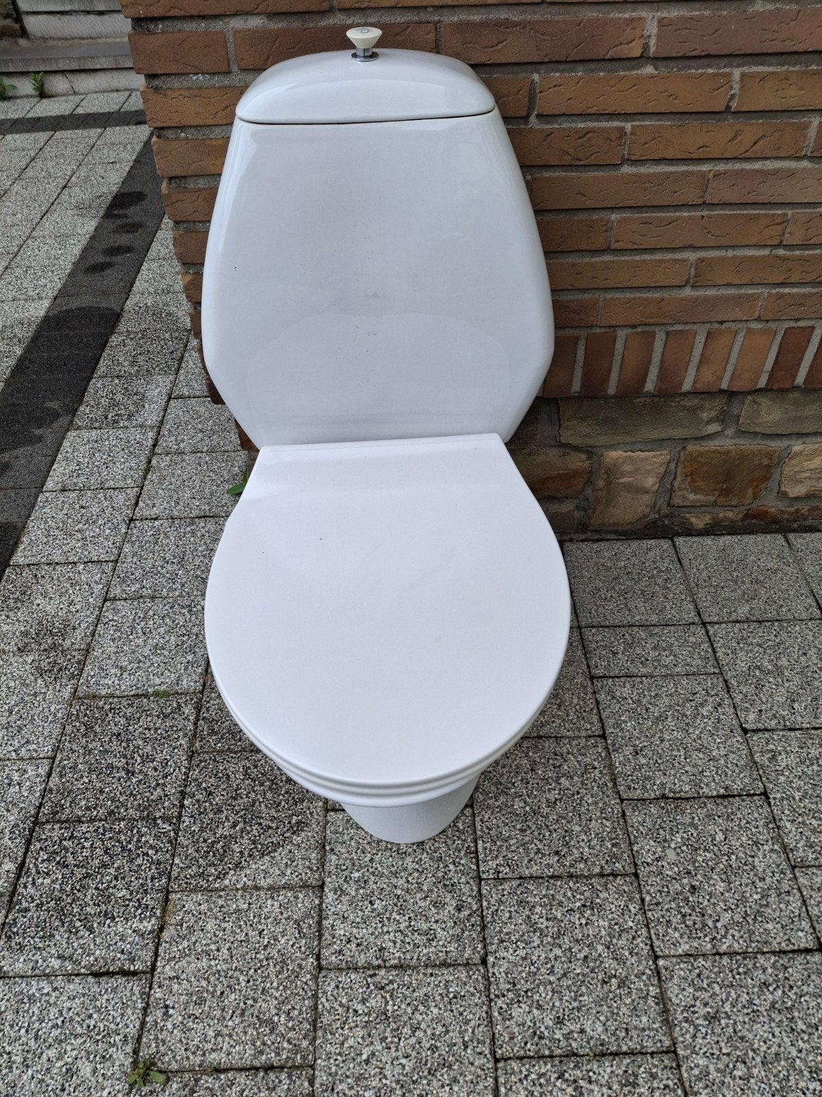 Gratis wc, Ophalen