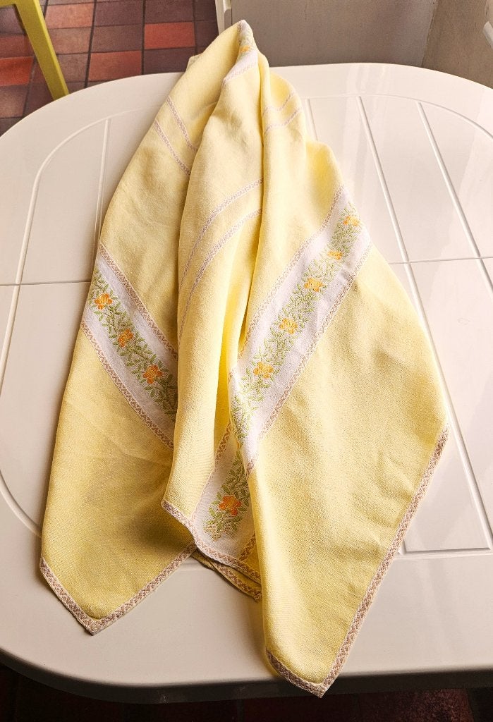 Retro / Vintage tafelkleed. Jaren '50., Ophalen