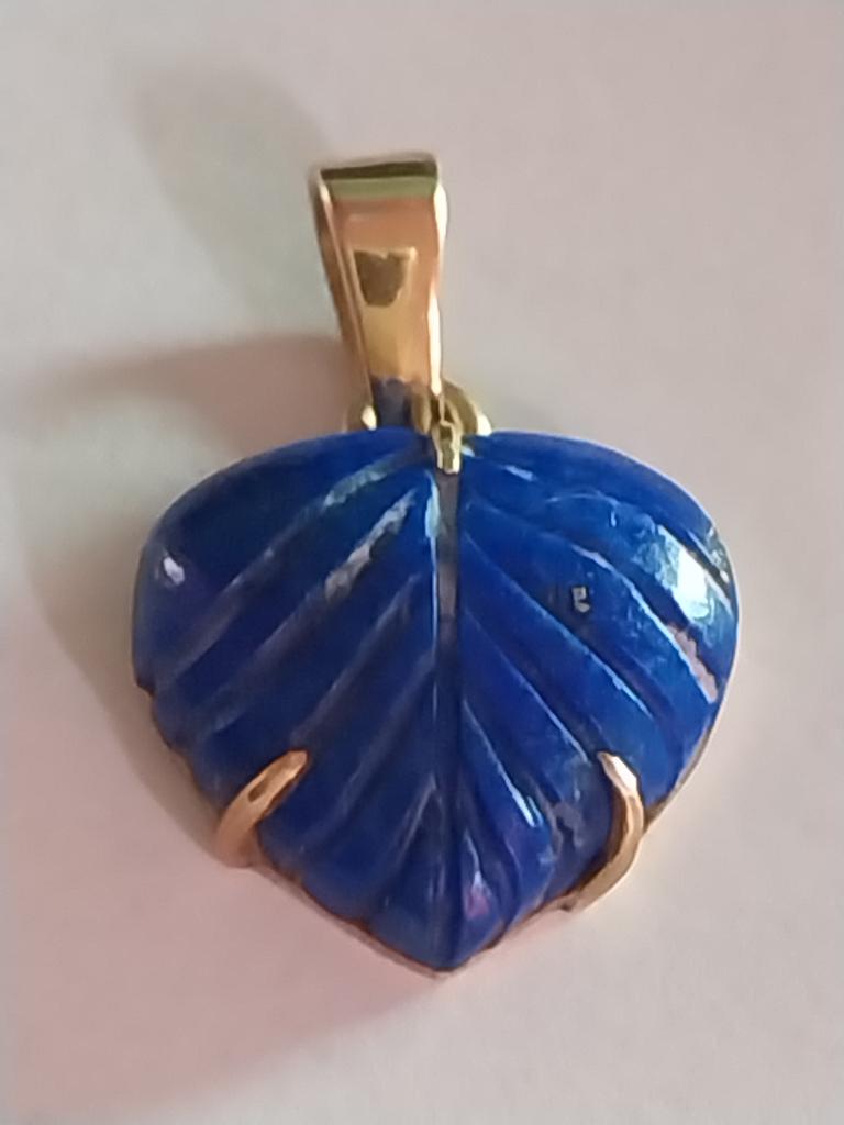 18K GOUDEN HANGER MET EEN PRACHTIGE LAPIS LAZULI STEEN, Nieuw, Ophalen of Verzenden, Hart, Met edelsteen