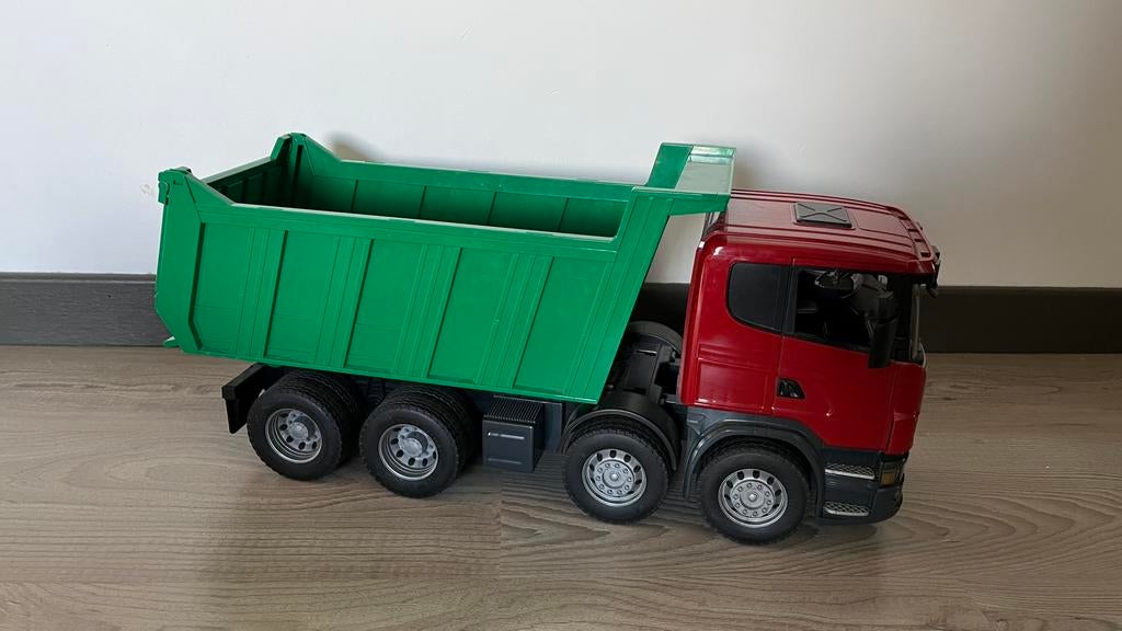Vrachtwagen Bruder, Ophalen, Gebruikt
