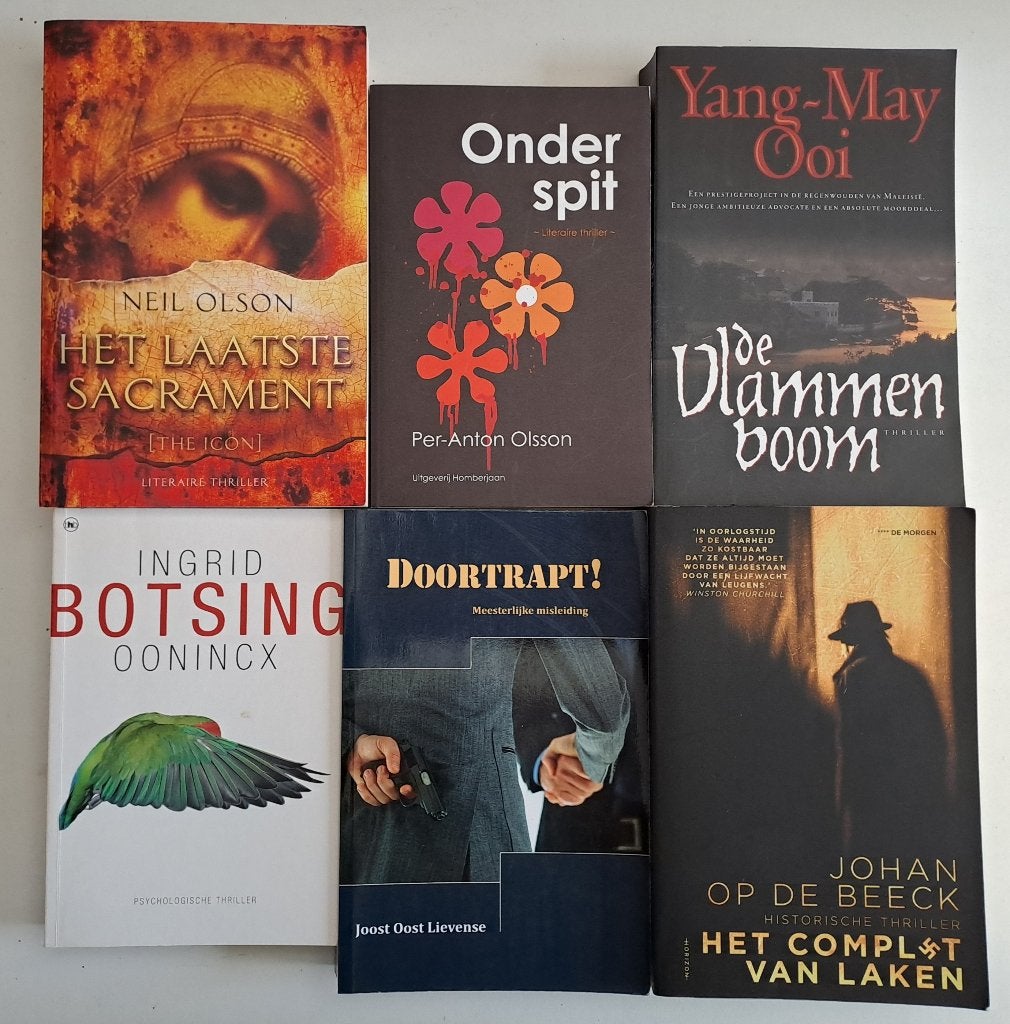 Thrillers & Detective & Oorlog (5), Boeken, Ophalen of Verzenden, Gelezen