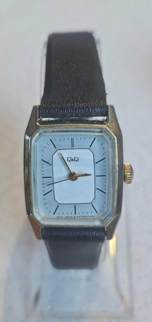 Montre Q&Q Femme Rectangulaire Japon Années 1970-80 (MW73), Ophalen of Verzenden