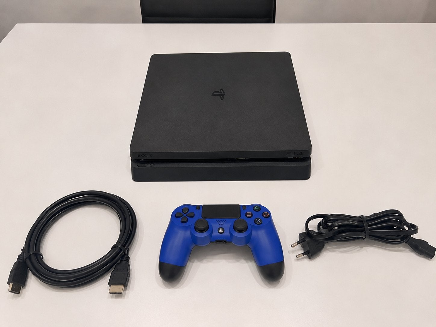 Playstation 4 Slim 1TB, Games en Spelcomputers, Spelcomputers | Sony PlayStation 4, Zo goed als nieuw, Slim, 1 TB, Met 1 controller