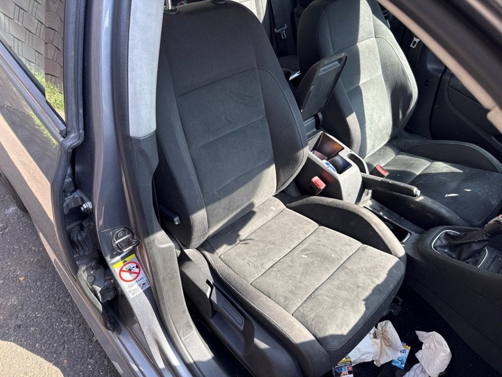 SIEGE AVANT DROIT ( PASSAGER ) Volkswagen Golf VI (5K1), Volkswagen, Volkswagen AG, Utilisé, Kundenbetreuung@volkswagen.de