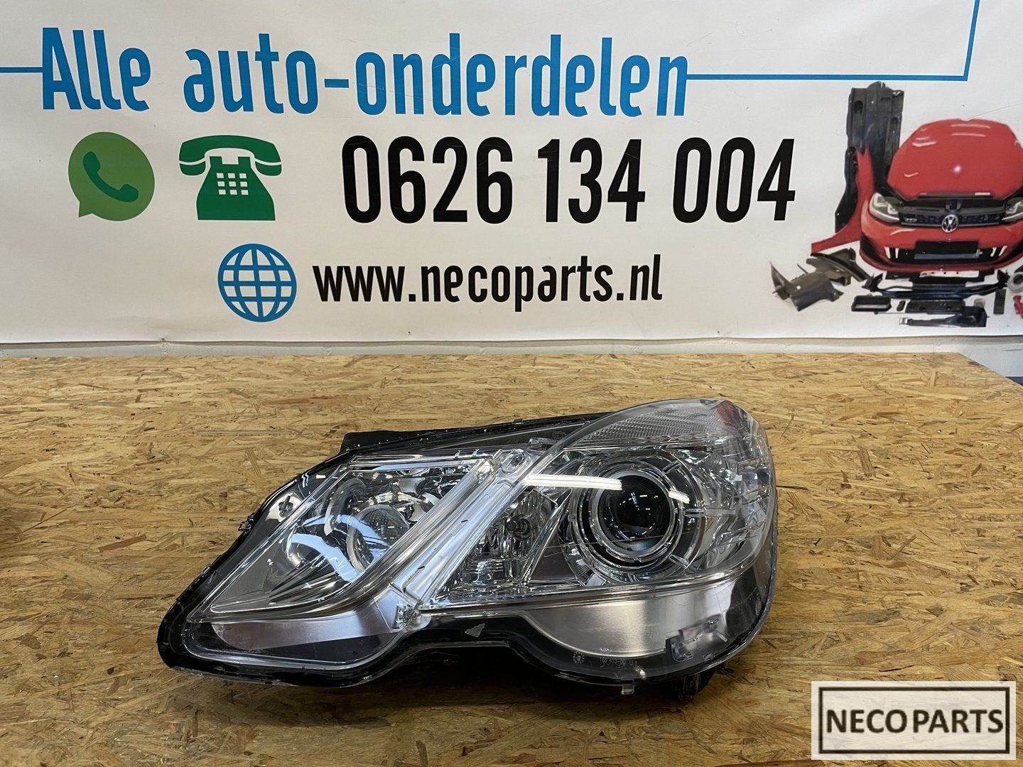 E KLASSE W212 XENON KOPLAMP LINKS ORIGINEEL, Utilisé, -, -, Enlèvement ou Envoi