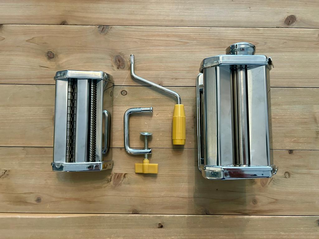 Pasta Machine – Stainless Steel (Cutter Attachment & Clamp), Huis en Inrichting, Keuken | Keukenbenodigdheden, Zilver, Ophalen of Verzenden