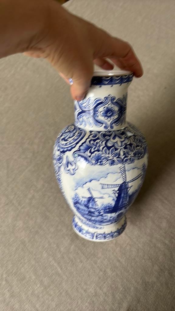 Vaasje delfts blauw, Enlèvement