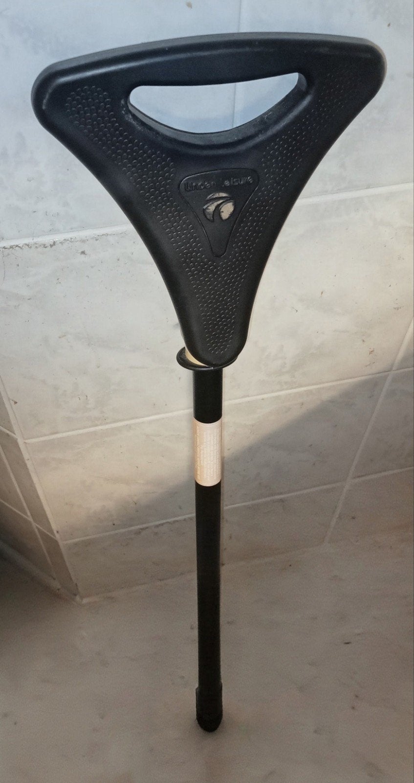 Perchoir avec siège pliable, Divers, Bâtons de marche, Enlèvement ou Envoi, Ajustable, Comme neuf