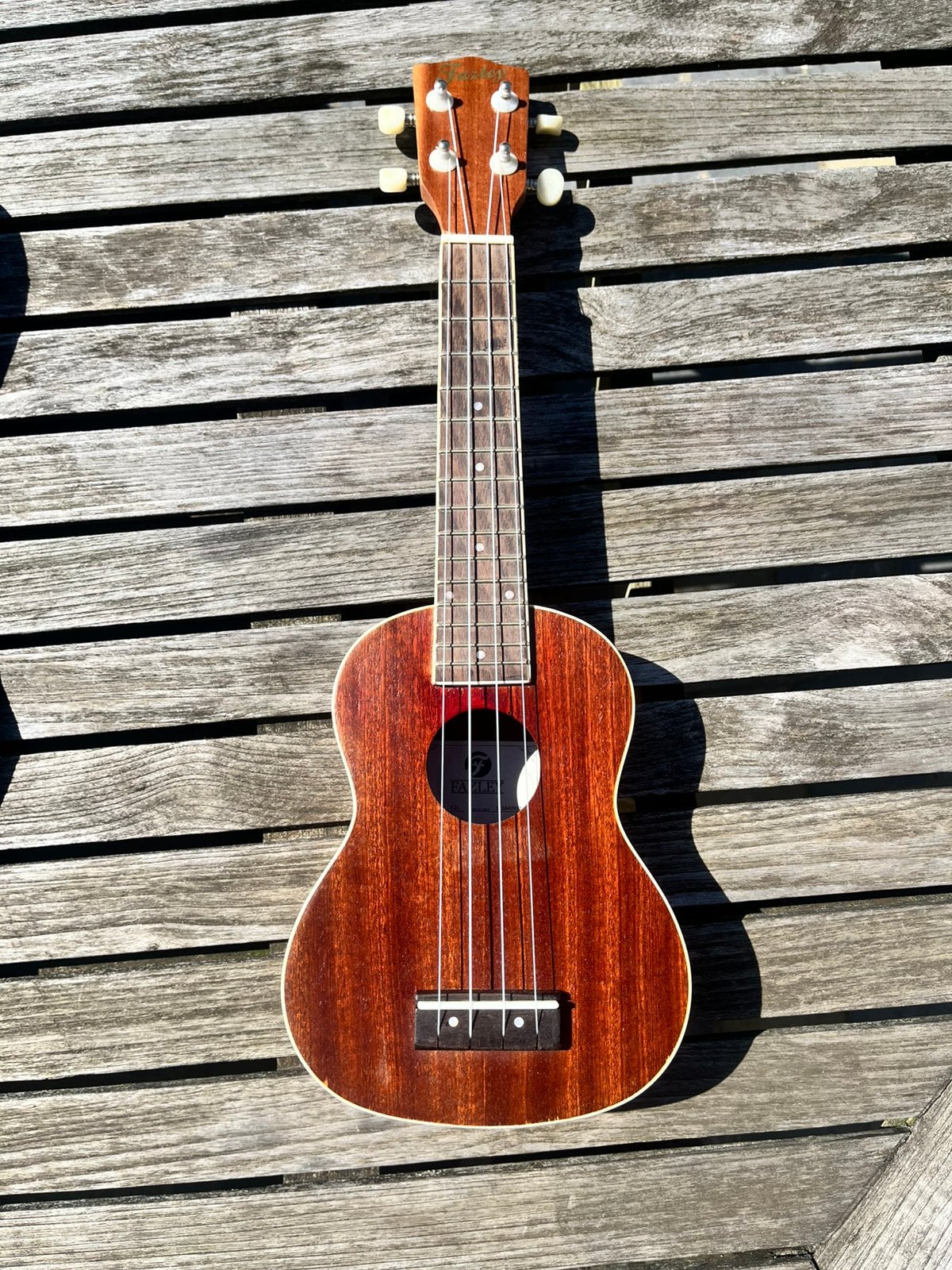 Fazley ukelele, Ophalen, Zo goed als nieuw