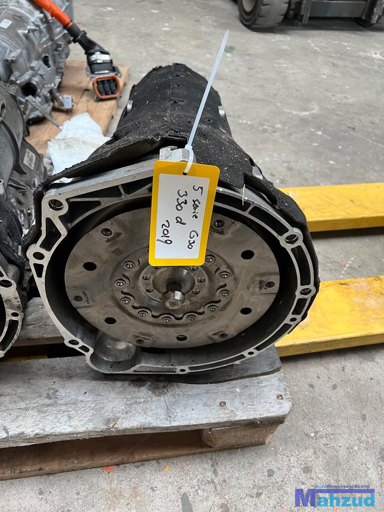 BMW 5 SERIE G30 530D Versnellingsbak automaatbak GA8L76DZ, Petuelring 130
80788  Munich, DE, Info@bmw.de, Utilisé, BMW