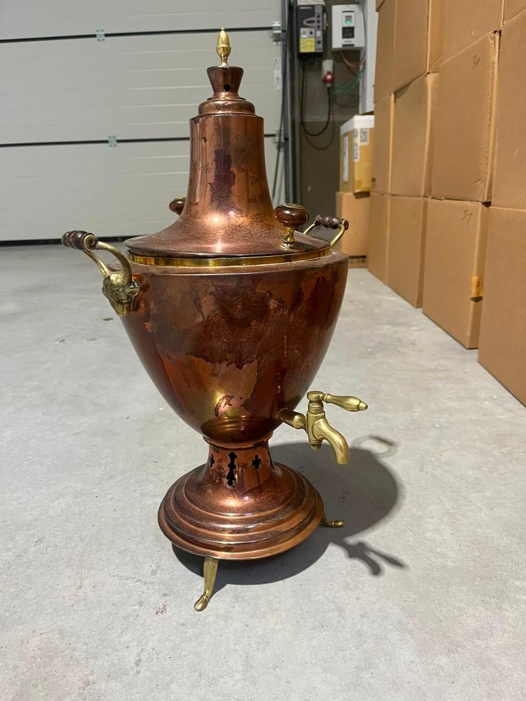 Samovar Koper, Enlèvement, Cuivre