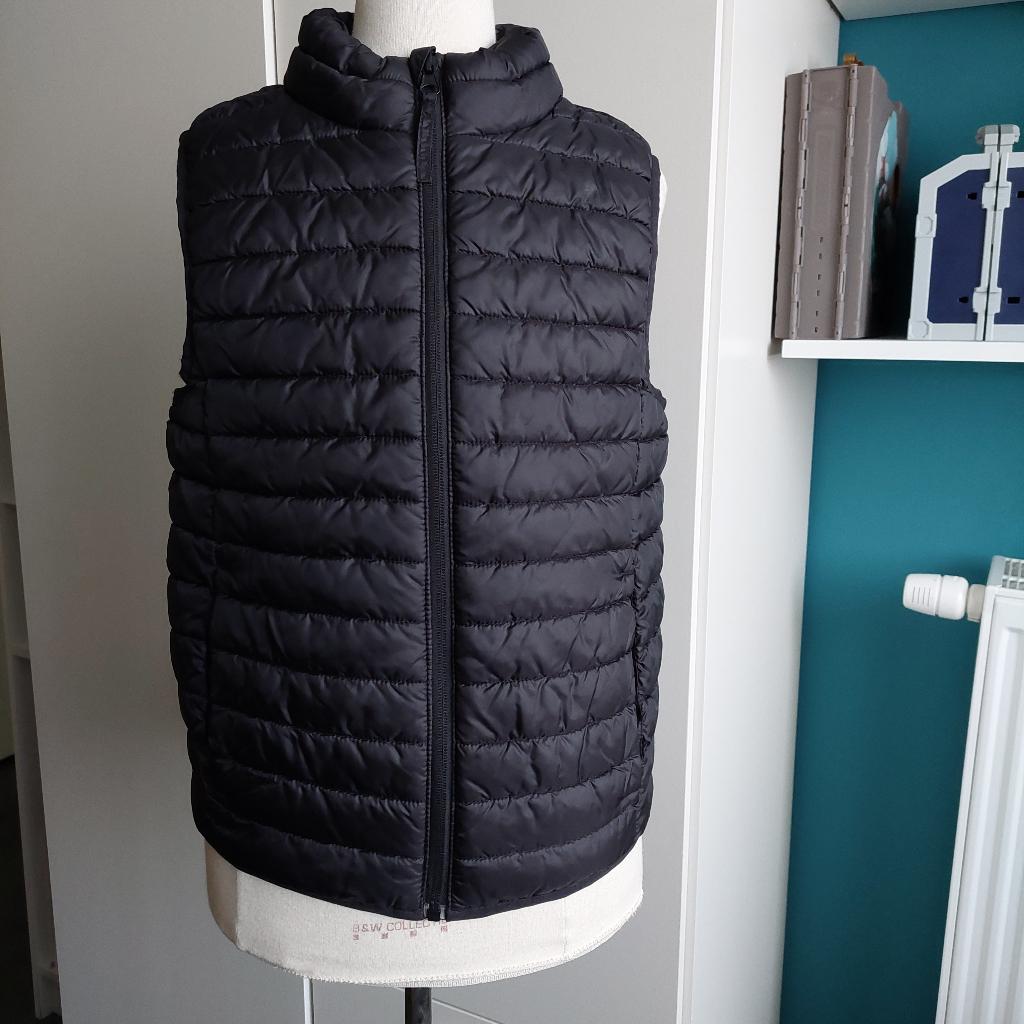 H&M vest zonder mouwen jongen mt 134/140, Kinderen en Baby's, Trui of Vest, H&M, Ophalen of Verzenden, Zo goed als nieuw