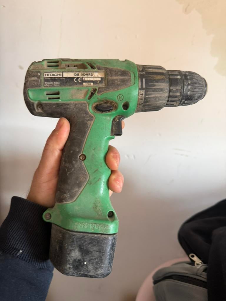 Schroefboormachine Hitachi zonder lader, Doe-het-zelf en Bouw, Gereedschap | Boormachines, Ophalen of Verzenden, Zo goed als nieuw