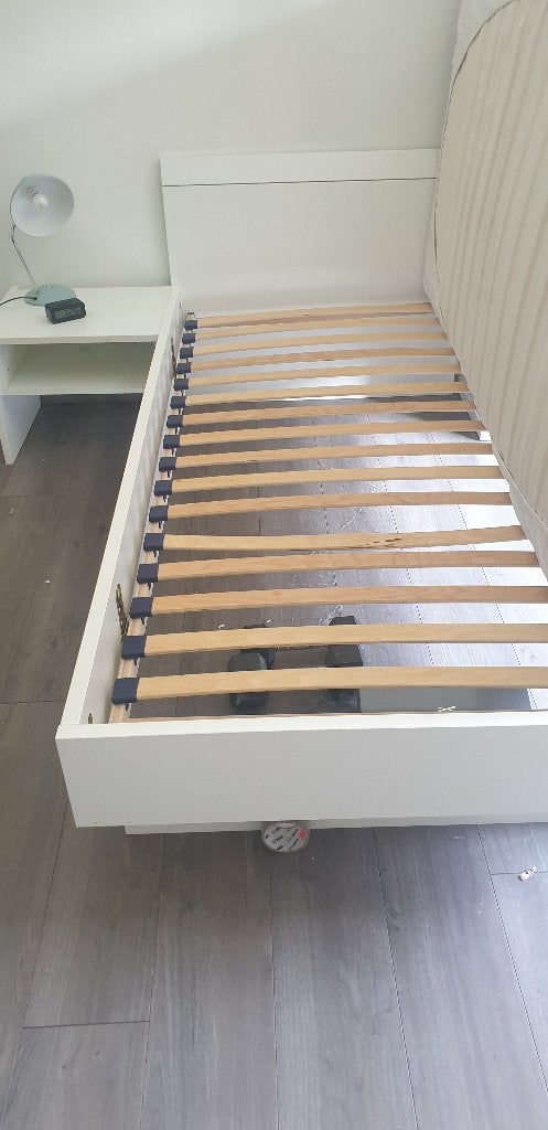 Eenpersoonsbed, Huis en Inrichting, Slaapkamer | Bedden, Ophalen, Eenpersoons, Wit, 140 cm