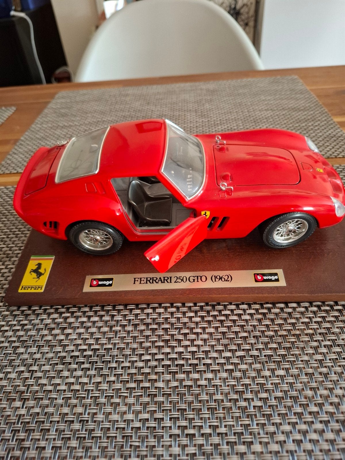 Ferrari 250 gto uit 1962 mint, Ophalen of Verzenden, Zo goed als nieuw, Auto, Burago