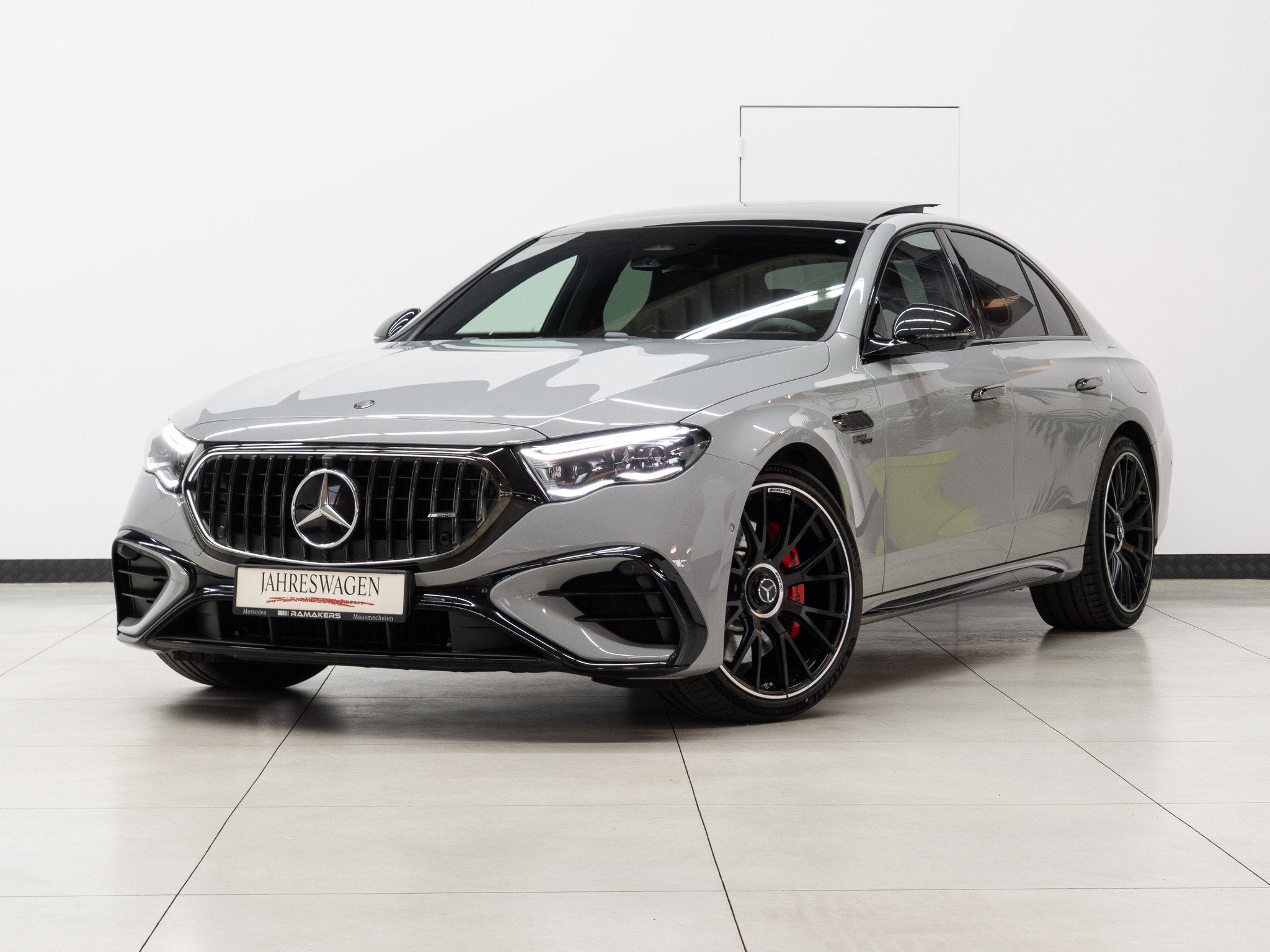 Mercedes-Benz E-Klasse 53 AMG HYBRID 4M+ Night-II Carbon SUP, Autos, Cuir, Argent ou Gris, Achat, 430 kW