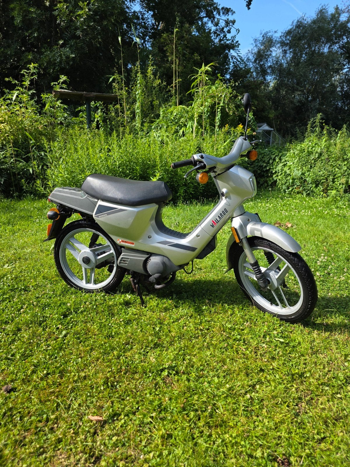 Honda Wallaroo Classe A (1990) Gris/Argent métallisé, Autres modèles, Enlèvement ou Envoi, Comme neuf, Classe A (25 km/h)