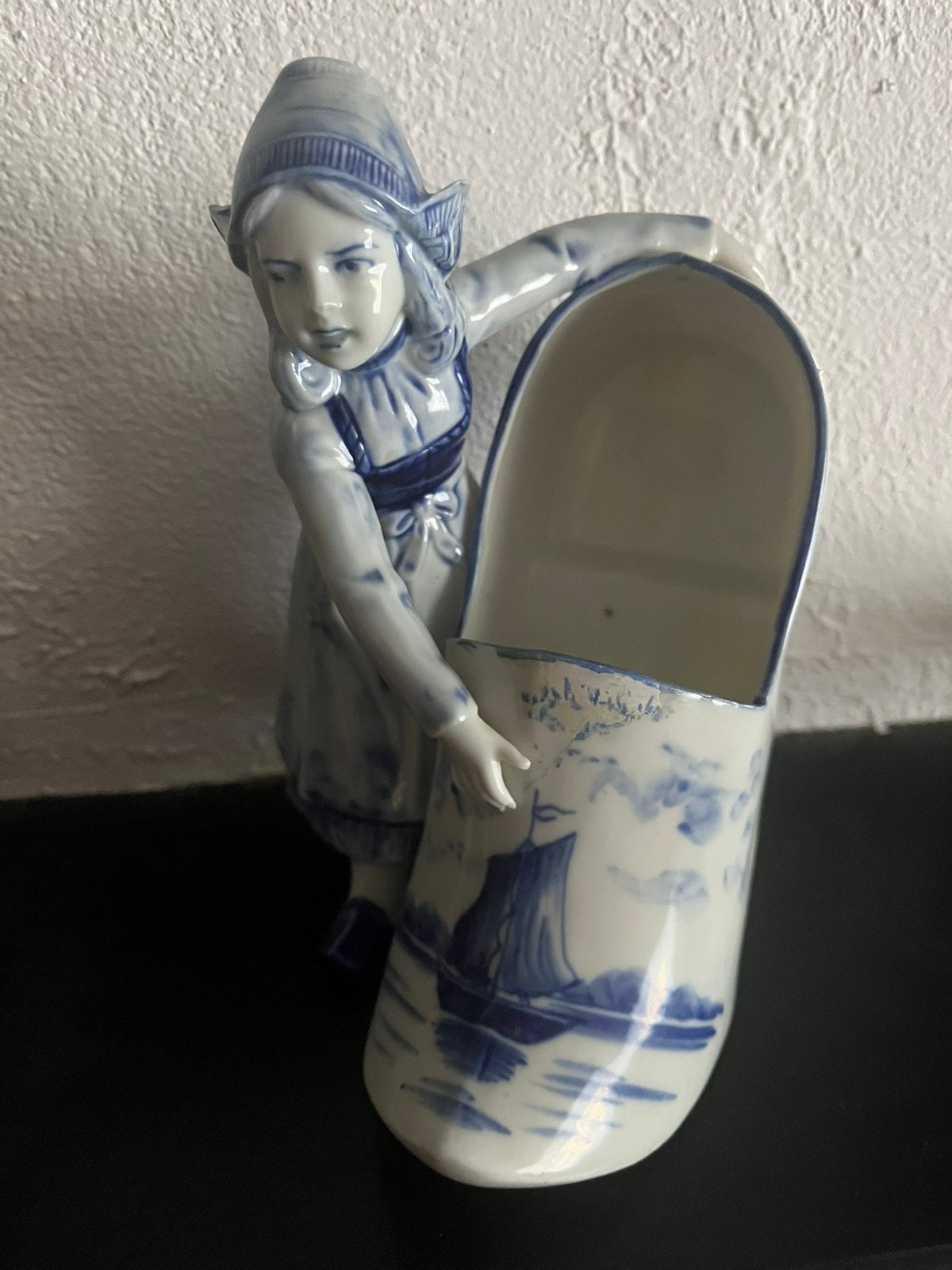 Melk meisjes gesigneerd en molen, Ophalen