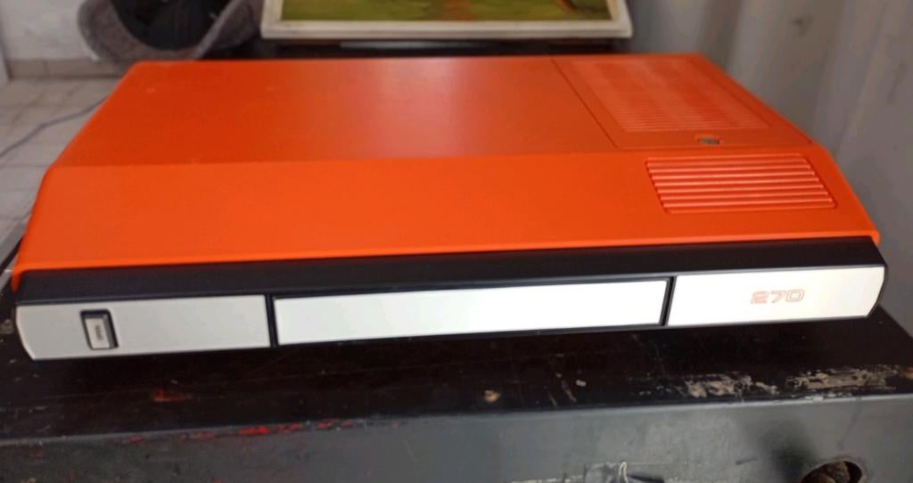 Oranje/rode draagbare platenspeler Philips, Ophalen of Verzenden, Philips