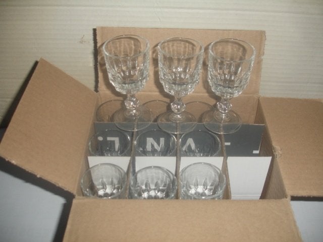 12 mooie druppel glaasjes voor € 2,00., Ophalen of Verzenden, Zo goed als nieuw, Borrel- of Shotglas