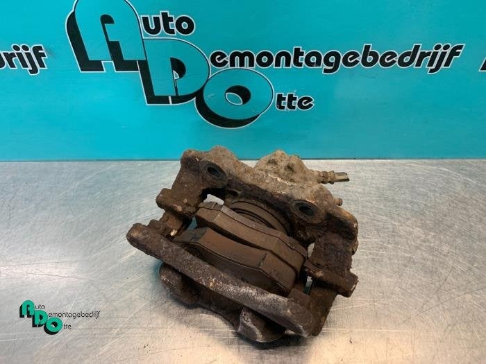 Etrier de frein (pince) avant droit d'un Citroen C3 (C3 02-), -, 3 mois de garantie, Utilisé, -