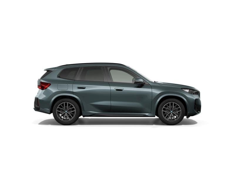 BMW X1 sDrive18i/M-Sport, 136 pk, Parkeerassistent, Bedrijf, 5 deurs