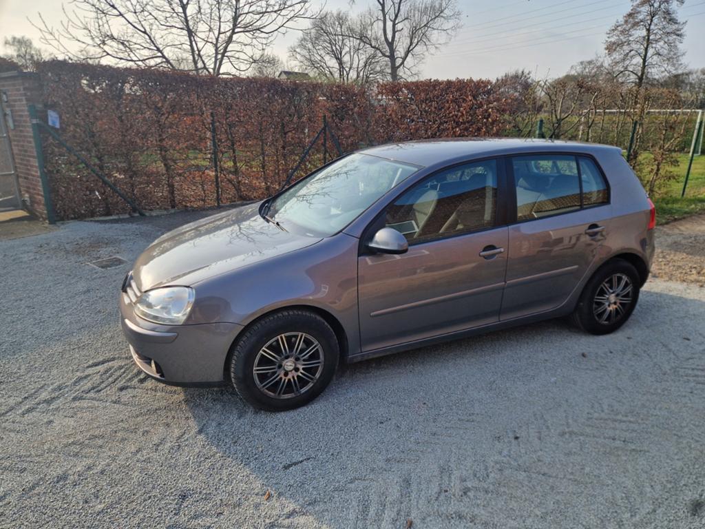 VW Golf 5 1.9 TDI 6 V 206 000km, Achat, Essence, Golf, Particulier
