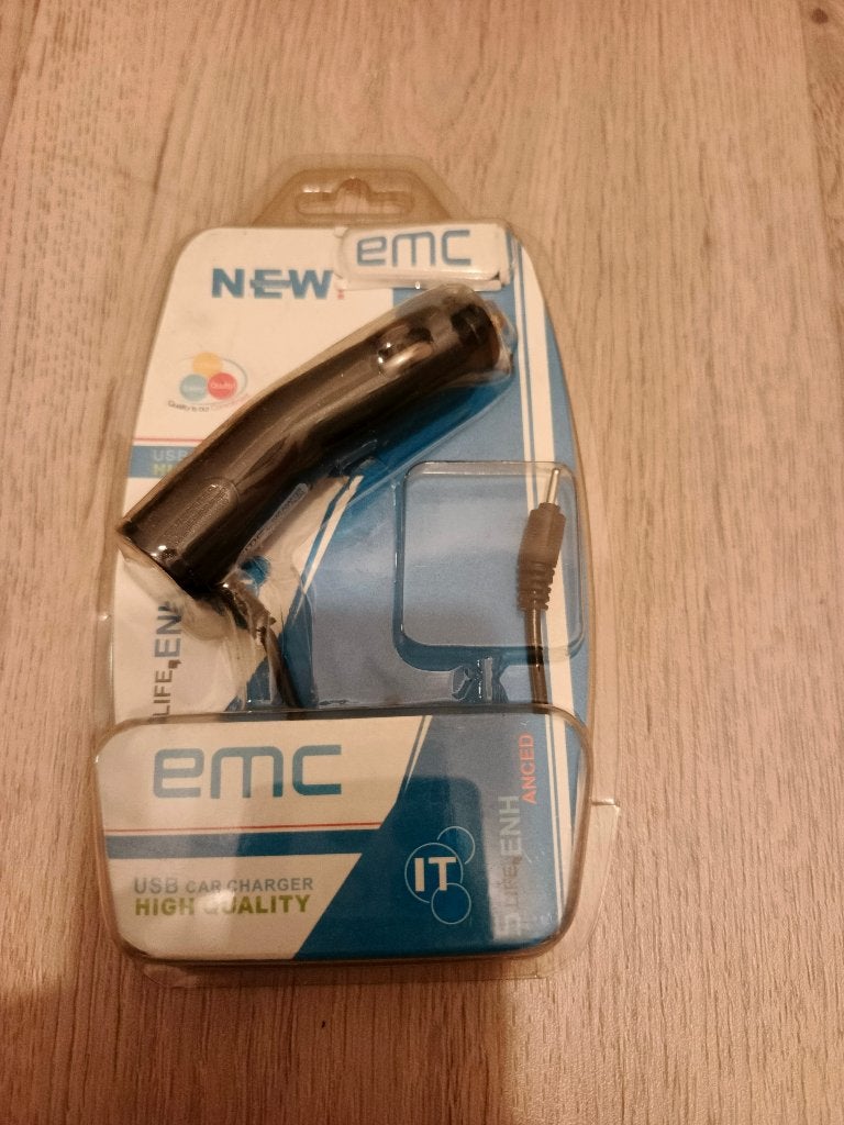 Chargeur voiture pour ancien téléphone prise ronde neuf, Télécoms, Téléphonie mobile | Chargeurs pour téléphone, Enlèvement, Neuf