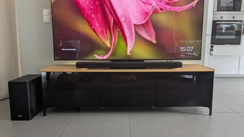 Samsung Q70R soundbar + rear speakers + stands – Dolby Atmos, Enlèvement