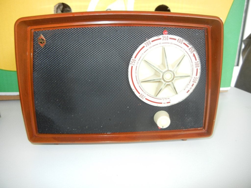 antieke radio op lampen siera, Antiquités & Art, Enlèvement ou Envoi
