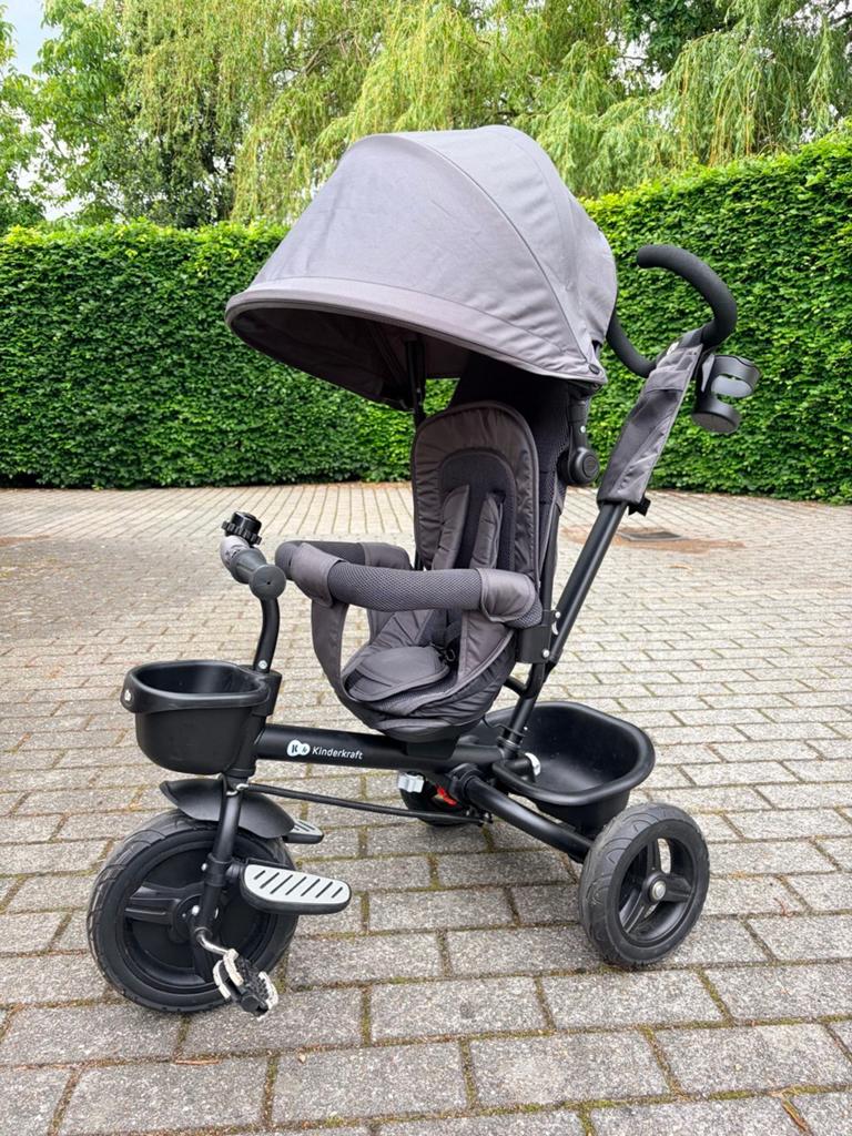 Kinderkraft driewieler met duwstan, Ophalen, Zo goed als nieuw