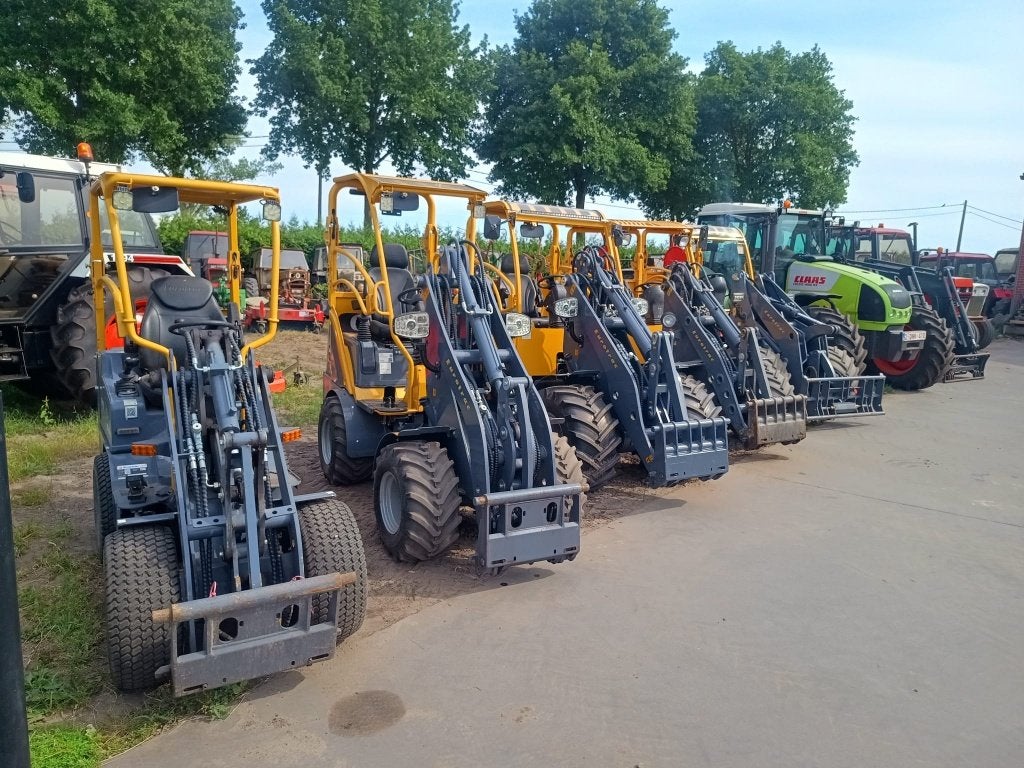 Eurotrac Shofels/knikladers aantrekkelijke prijzen., Ophalen