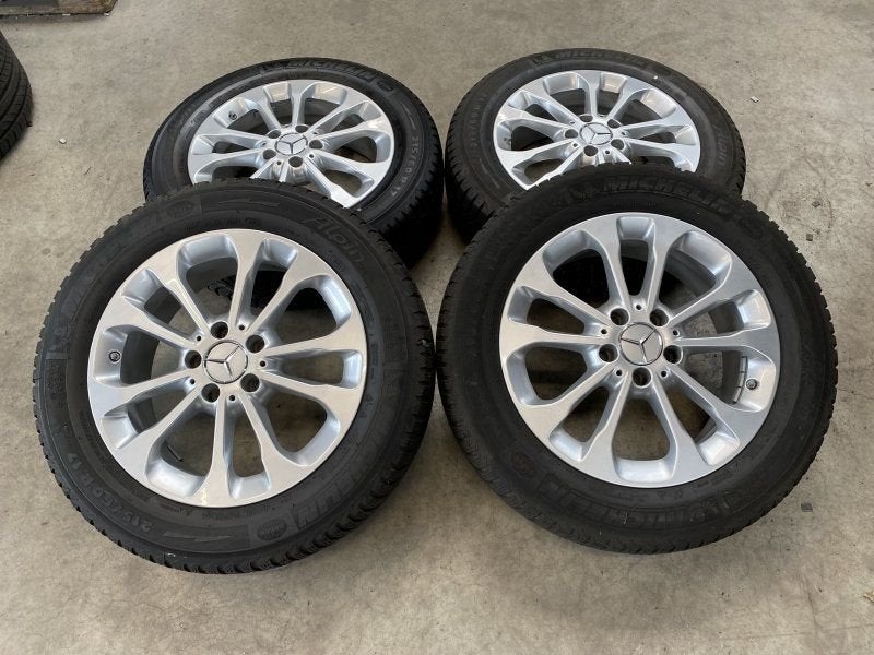 17 inch originele velgen + winterbanden Mercedes GLA 215 60, Pneus et Jantes, -, 17 pouces, Utilisé