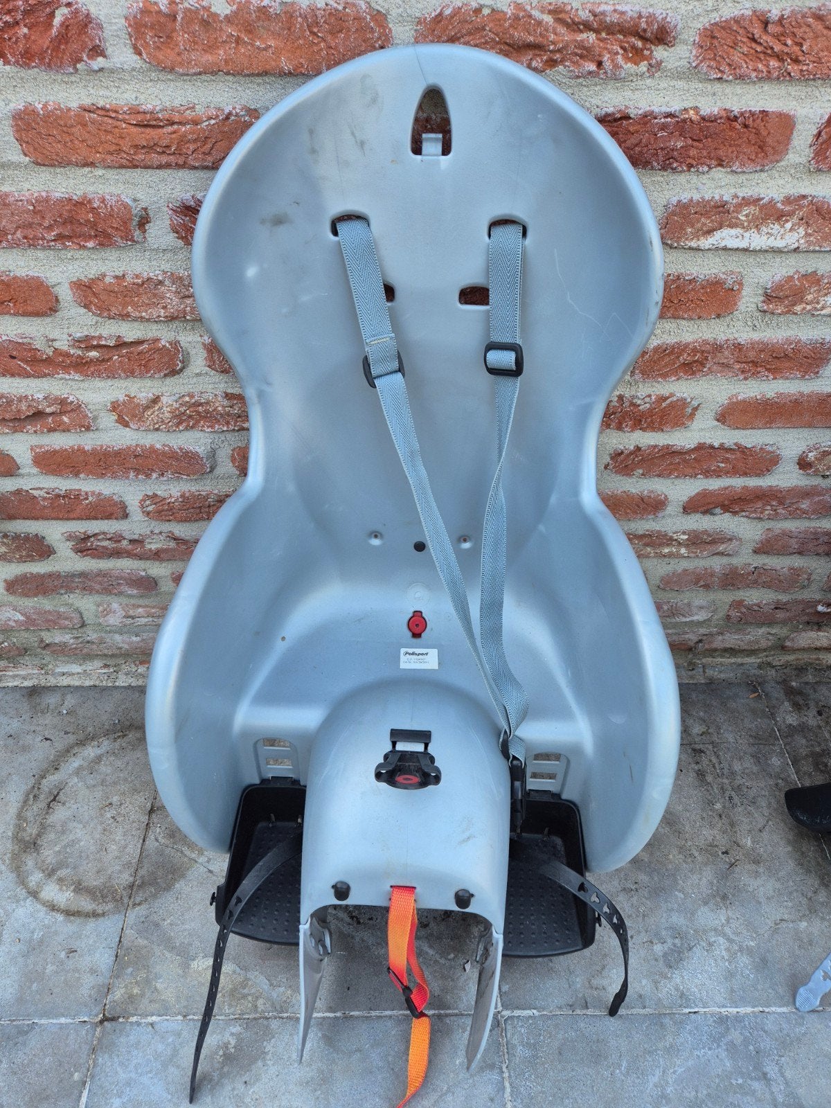 Polisport Wallaroo, Fietsen en Brommers, Ophalen
