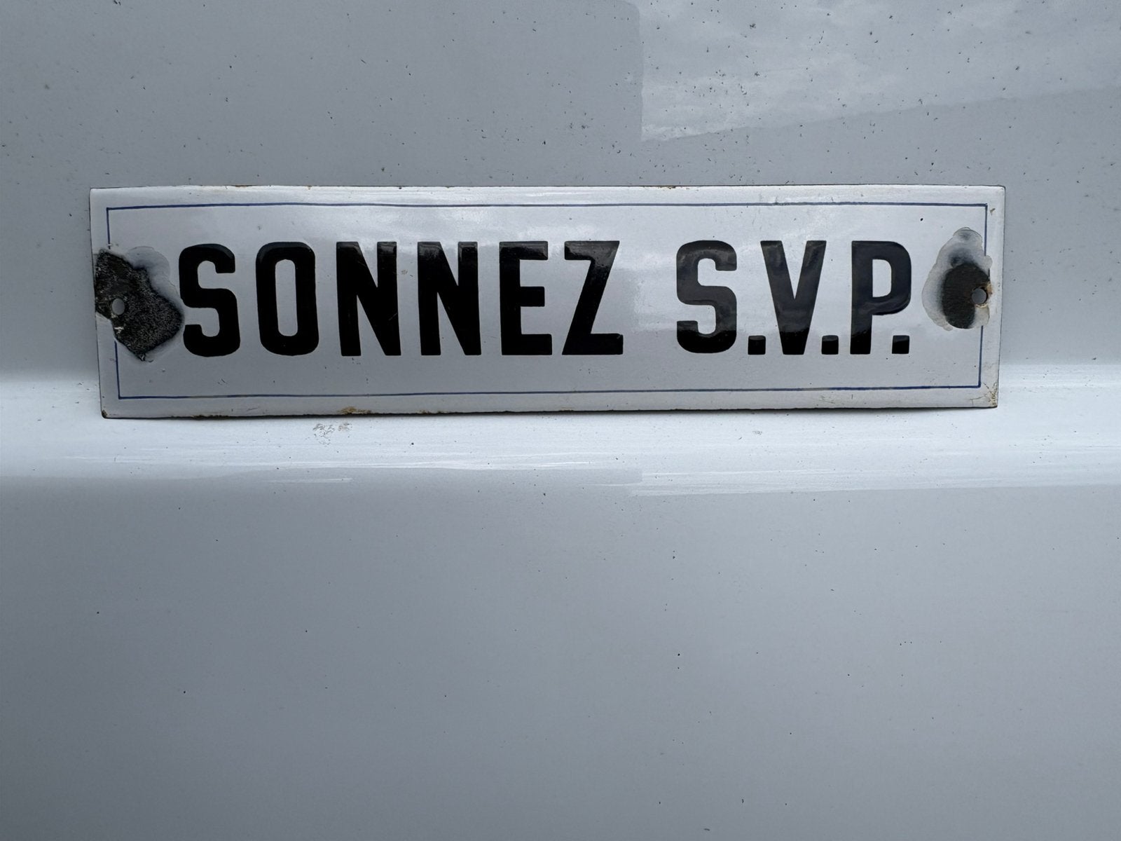 Vieux. Panneau d'affichage en émail, Collections, Enlèvement ou Envoi, Comme neuf, Panneau publicitaire