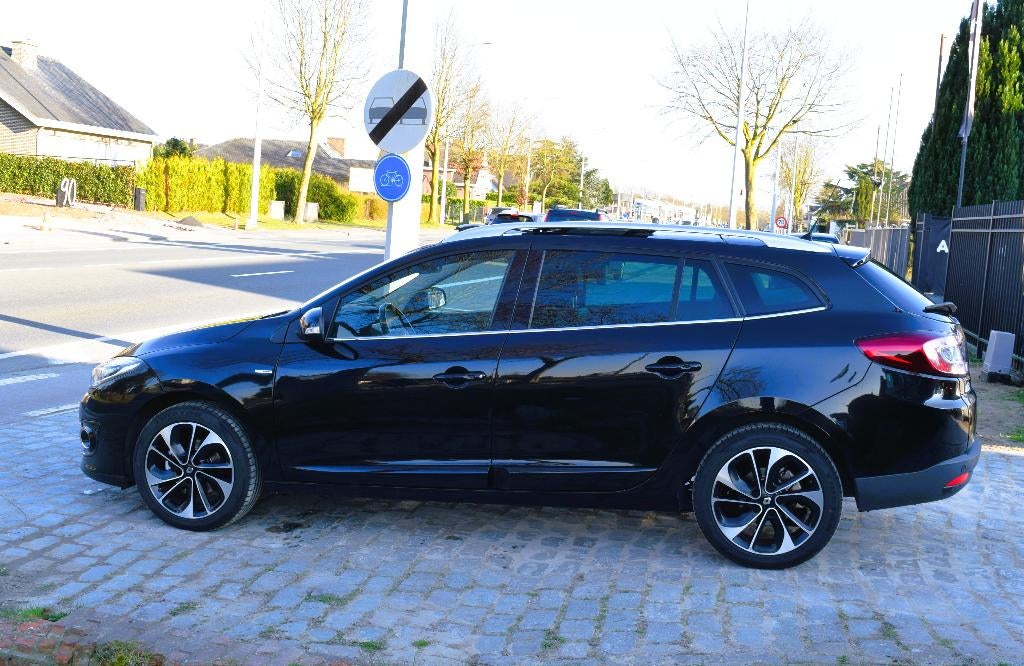 Renault Megane 1.5dCi/Bose Edition/FULL OPTIE/GARANTIE, Autos, Renault, Cuir, Achat, Euro 6, Entreprise