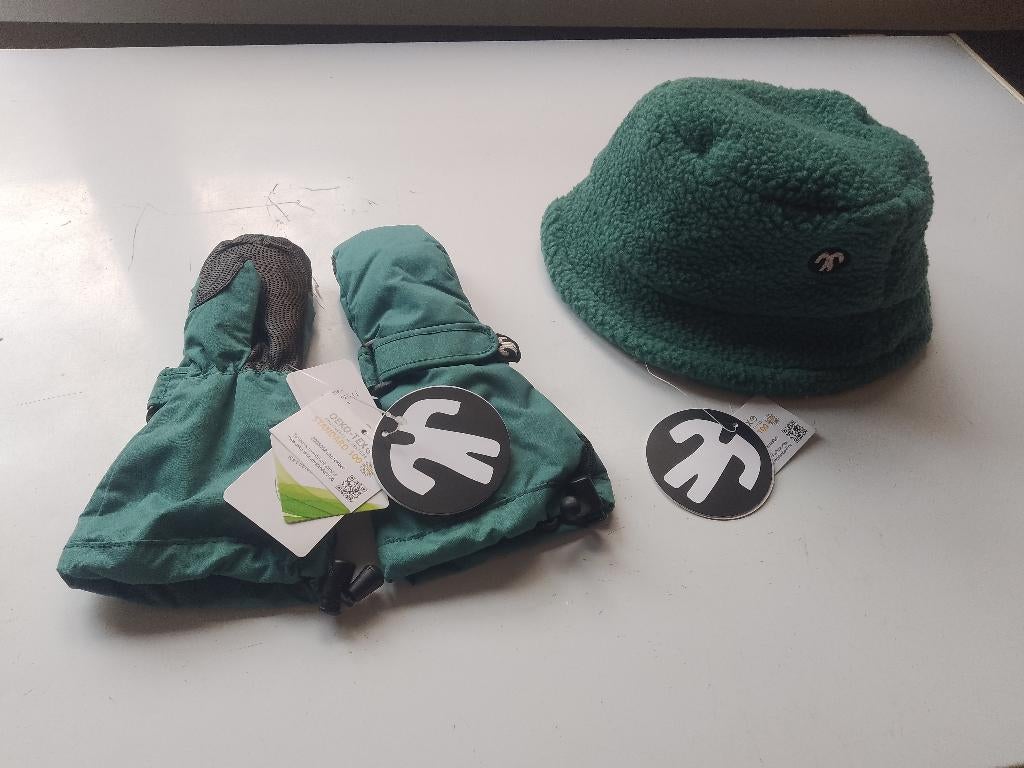 nieuw Ducksday set wanten + muts (58€) 2 a 3 jaar small, Jongen of Meisje, Nieuw, Verzenden, Ducksday