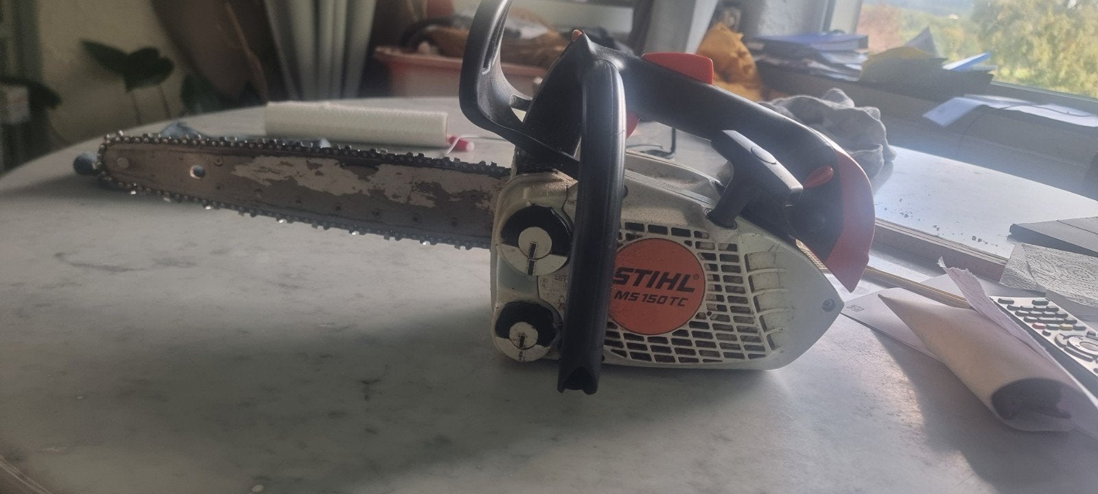 tronconneuse stihl, Enlèvement, Tronçonneuse