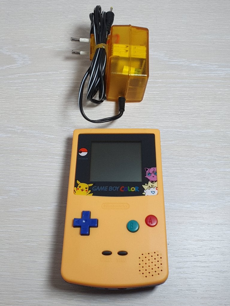 Pikachu Edition Gameboy Color, Consoles de jeu & Jeux vidéo, Consoles de jeu | Nintendo Game Boy, Comme neuf, Game Boy Color, Enlèvement ou Envoi