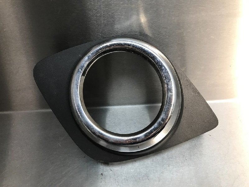 DIVERSEN Afdekplaat mistlamp links Toyota RAV4 (A3), Gebruikt, Toyota