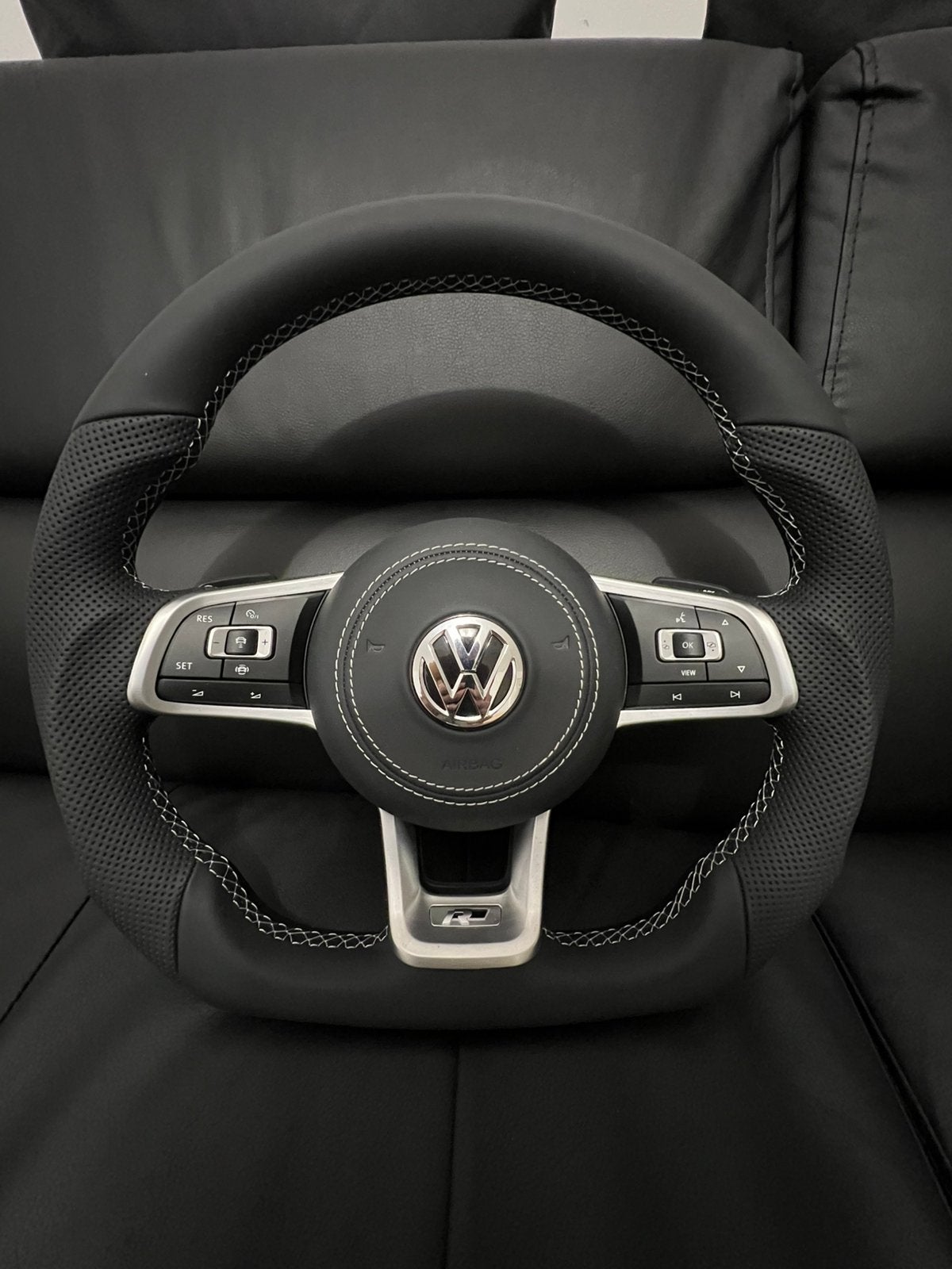 Volant R pour VW Golf 5-8 MK5-7.5, Tiguan, Passat, Polo.Cuir, Autos : Pièces & Accessoires, Enlèvement ou Envoi, Volkswagen